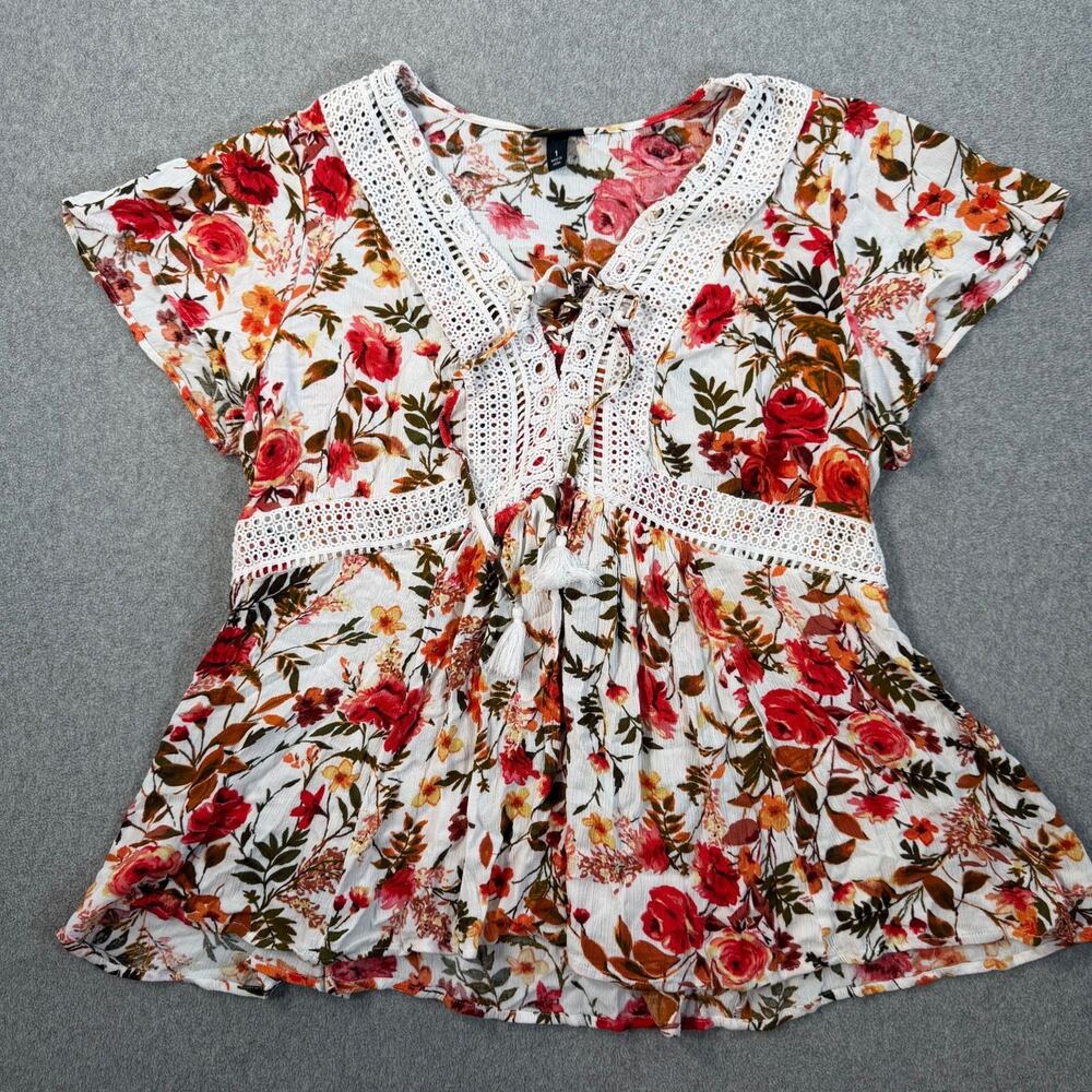 Torrid Women's Size 1 (1X) Floral Babydoll Top Lace Trim V-Neck Tassel Boho